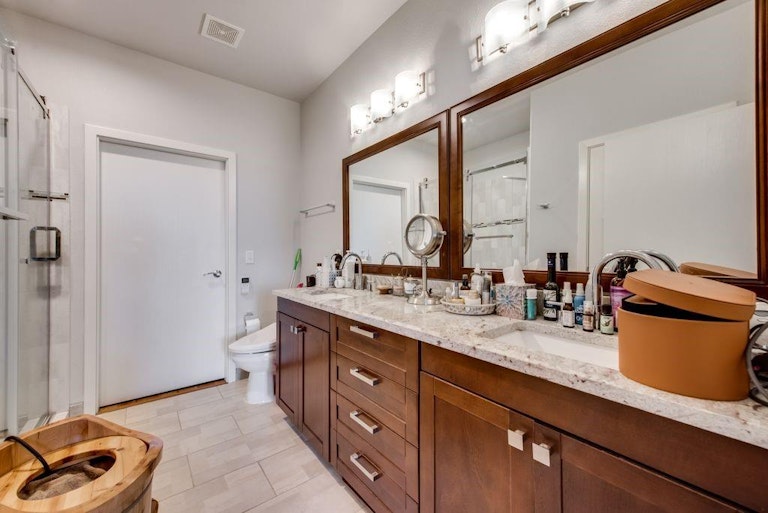Photo 14 of 22 - 1220 W Trinity Mills Rd #5005, Carrollton, TX 75006