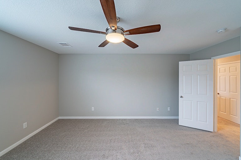 Photo 19 of 31 - 28877 San Bernard River Loop, Spring, TX 77386
