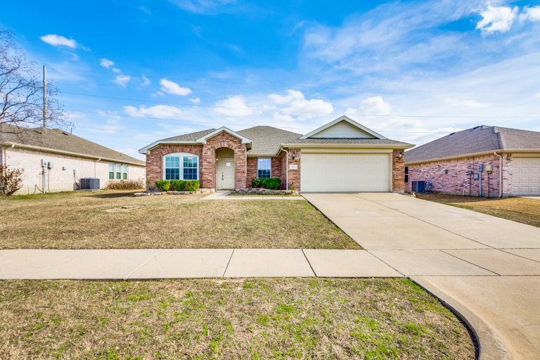 Photo 27 of 29 - 613 Overton Dr, Wylie, TX 75098