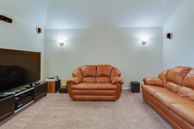 Photo 33 of 40 - 1508 Fallingwater Trl, Haslet, TX 76052