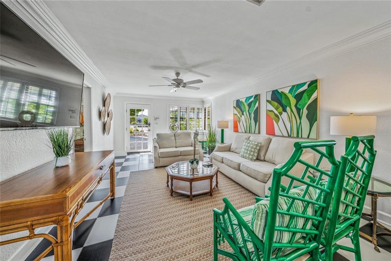 Photo 7 of 53 - 227 Grant Dr, Sarasota, FL 34236