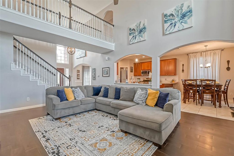 Photo 16 of 50 - 5606 Sage Willow Ln, Rosharon, TX 77583