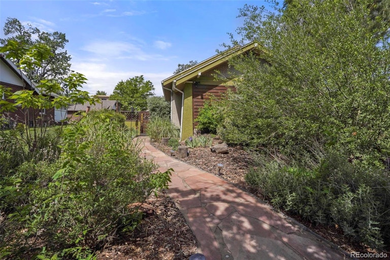 Photo 36 of 36 - 5677 S Louthan St, Littleton, CO 80120
