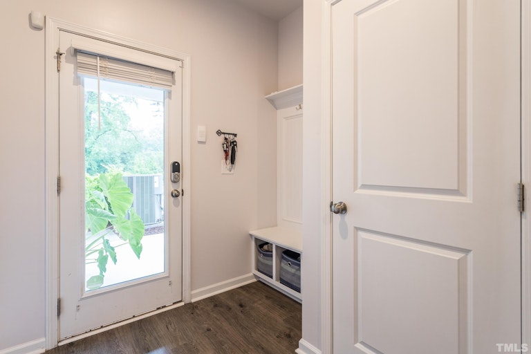 Photo 14 of 30 - 3700 Buffaloe Rd, Raleigh, NC 27604