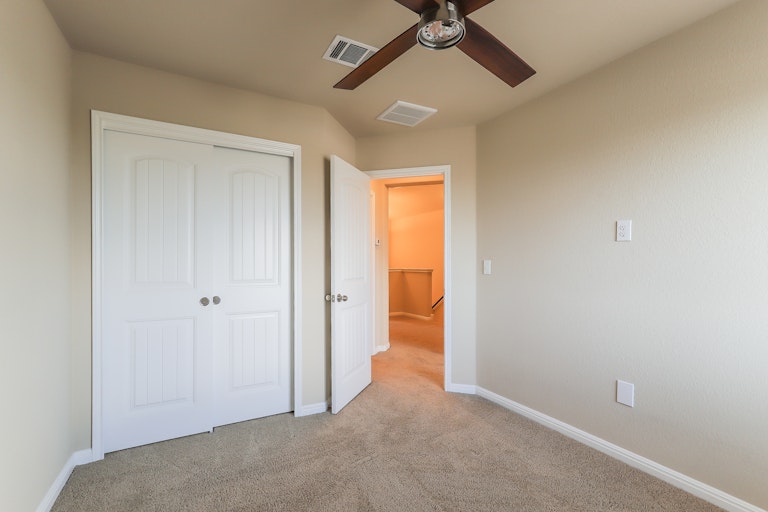 Photo 20 of 25 - 317 Crater Lake Dr, Pflugerville, TX 78660