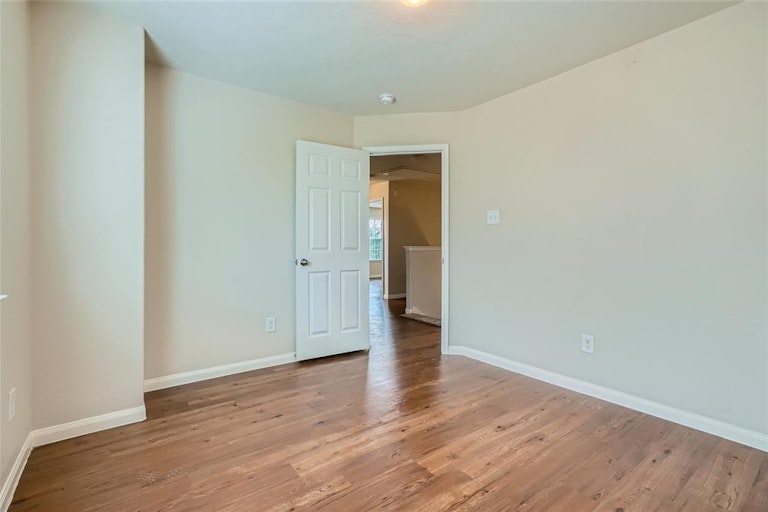 Photo 19 of 28 - 21618 Micheala Way, Humble, TX 77338