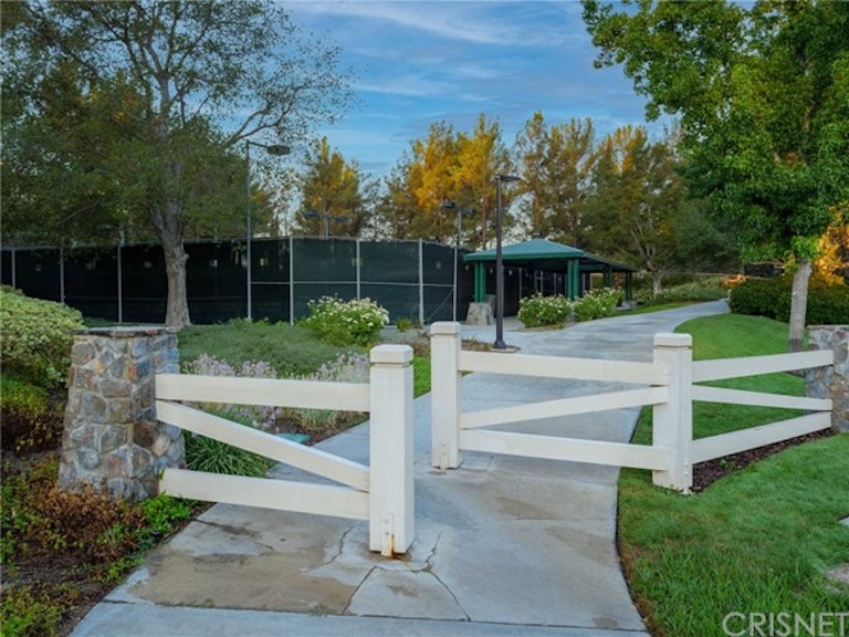 Photo 24 of 28 - 27237 Blakely Pl, Valencia, CA 91354