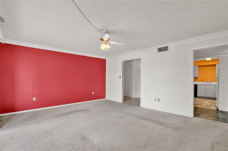 Photo 4 of 23 - 536 Orange Dr #26, Altamonte Springs, FL 32701