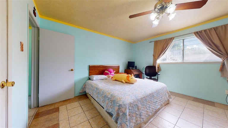 Photo 33 of 48 - 10811 Sagevale Ln, Houston, TX 77089