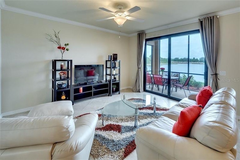 Photo 4 of 25 - 6515 Grand Estuary Trl #102, Bradenton, FL 34212