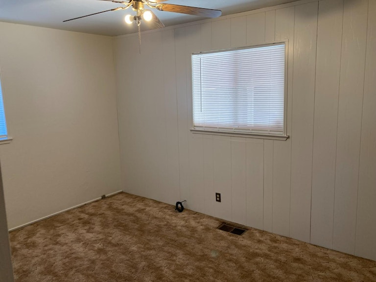 Photo 15 of 22 - 10463 Malaga Way, Rancho Cordova, CA 95670