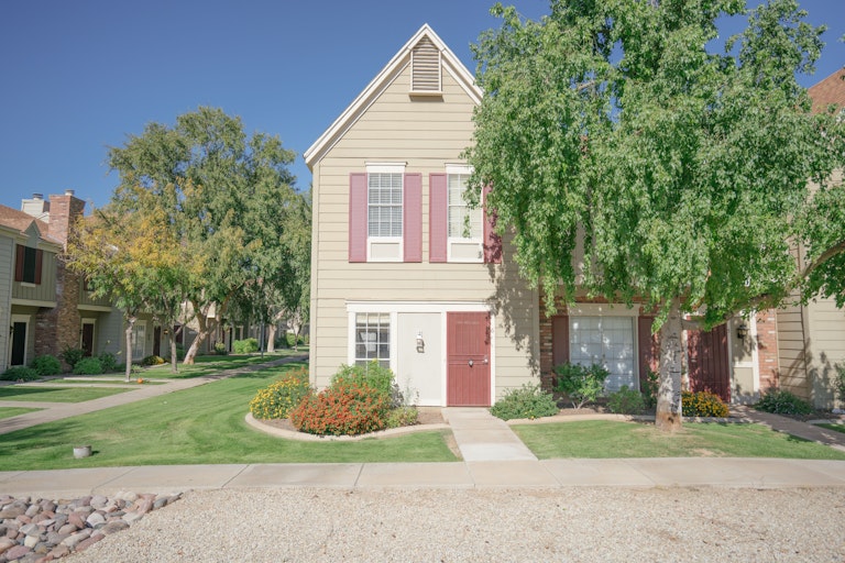 Photo 1 of 21 - 18605 N 34th Ave #6, Phoenix, AZ 85027