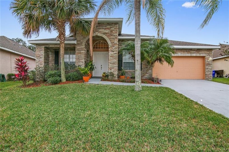 Photo 2 of 24 - 2014 Pitch Way, Kissimmee, FL 34746