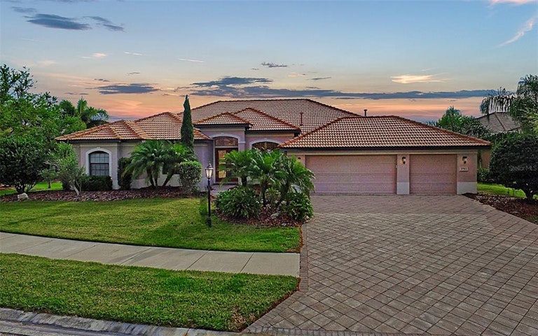 Photo 2 of 35 - 3793 Eagle Hammock Dr, Sarasota, FL 34240