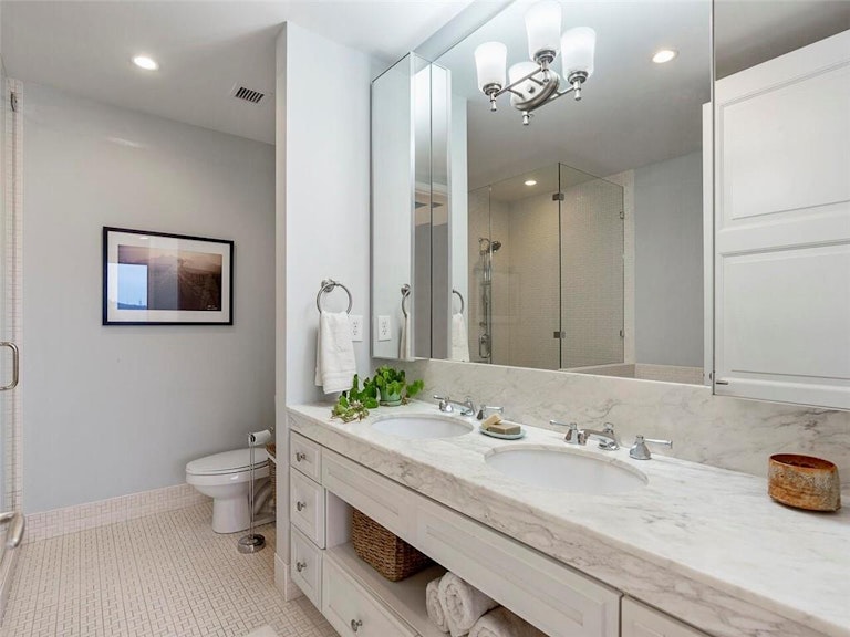 Photo 14 of 44 - 1820 Peachtree St NW #614, Atlanta, GA 30309