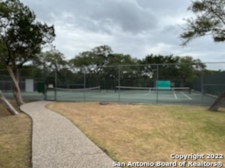Photo 32 of 51 - 10935 Hamlen Park Dr S, San Antonio, TX 78249