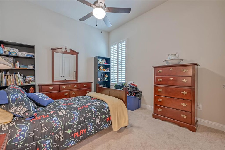 Photo 12 of 48 - 21606 Albertine Dr, Tomball, TX 77377