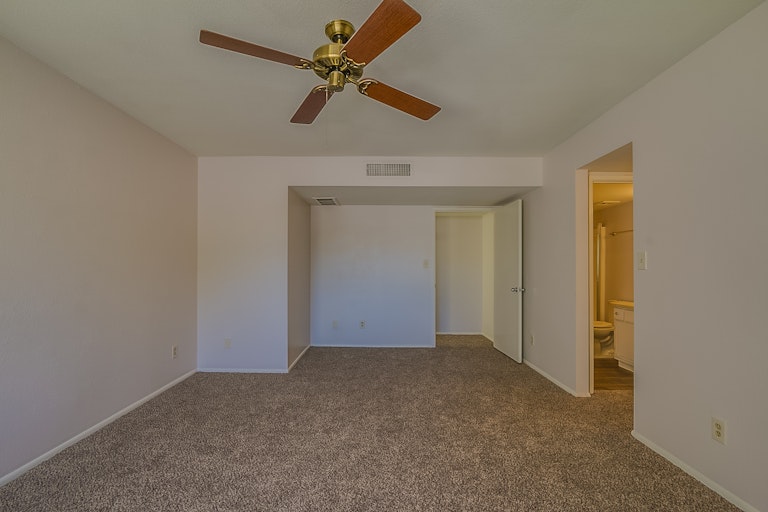 Photo 13 of 28 - 1729 W Citrus Way, Phoenix, AZ 85015