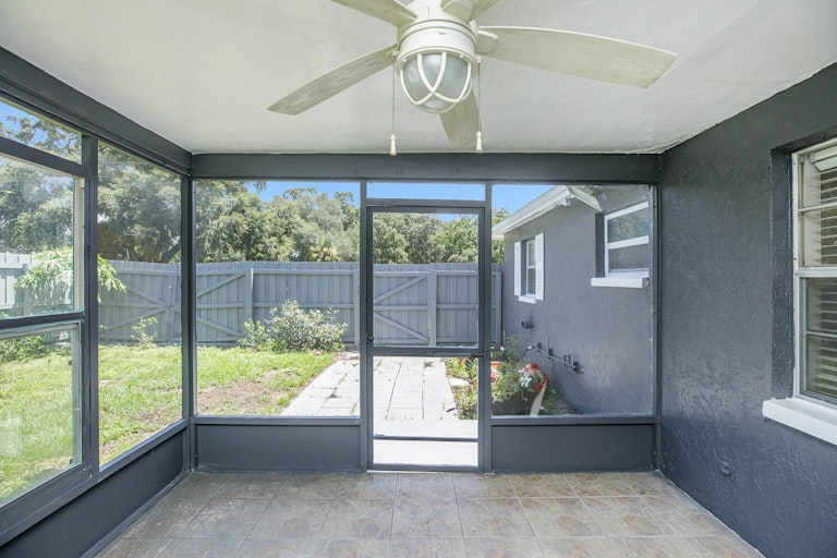Photo 14 of 16 - 5945 Della Dr, Holiday, FL 34690