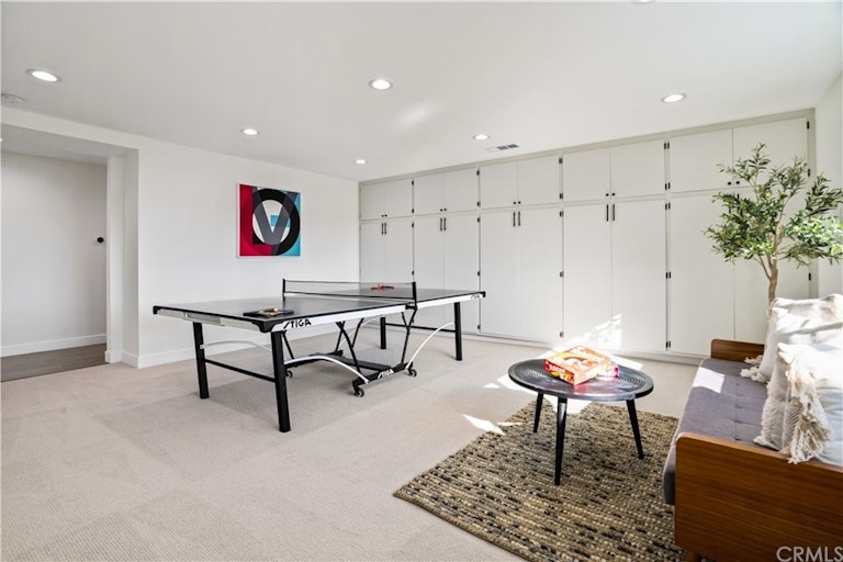 Photo 23 of 37 - 1166 E Claiborne Dr, Long Beach, CA 90807