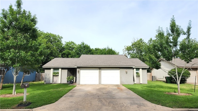 Photo 1 of 1 - 1503 Sagebrush Dr, Round Rock, TX 78681