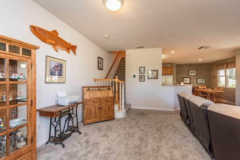 Photo 20 of 42 - 955 Marvin Gardens Way #28, Rocklin, CA 95765