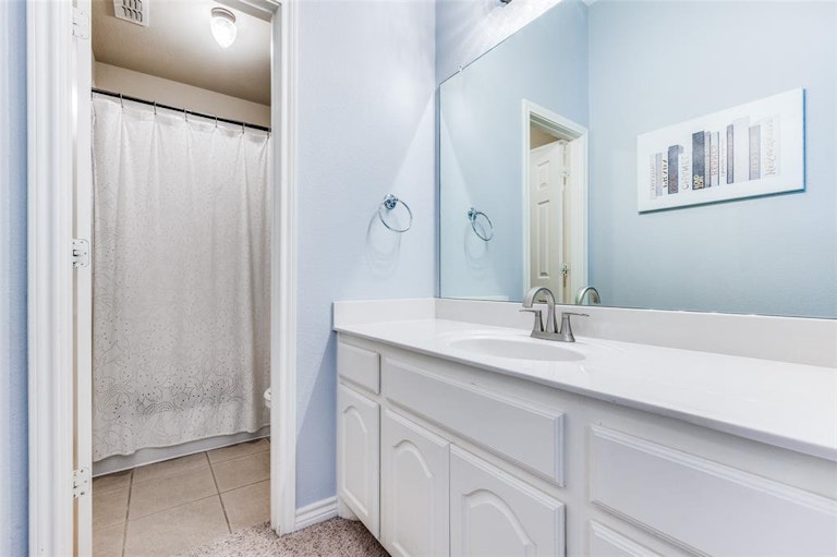 Photo 25 of 35 - 2604 Stallions Ln, Celina, TX 75009