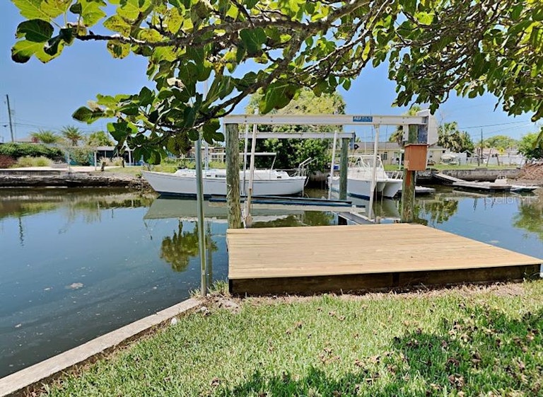 Photo 13 of 15 - 6712 Sea Ranch Dr, Hudson, FL 34667
