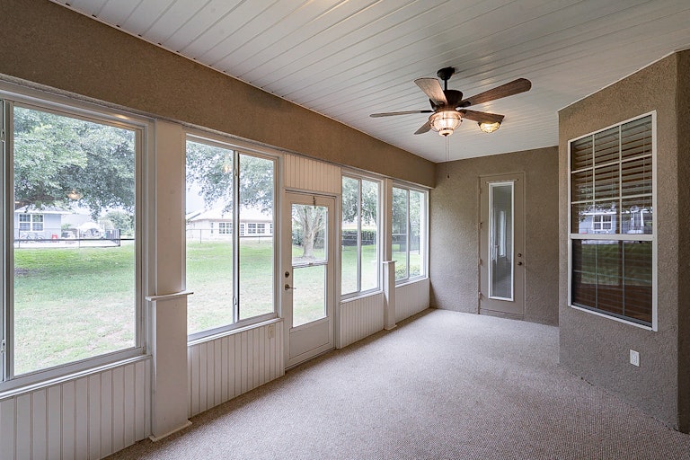 Photo 31 of 33 - 3327 Site To See Ave, Eustis, FL 32726