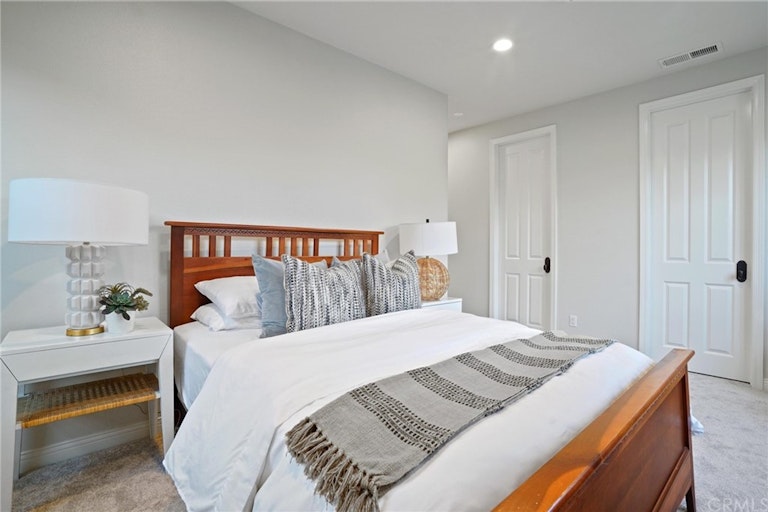 Photo 32 of 42 - 21247 Ronda Cir, Huntington Beach, CA 92648