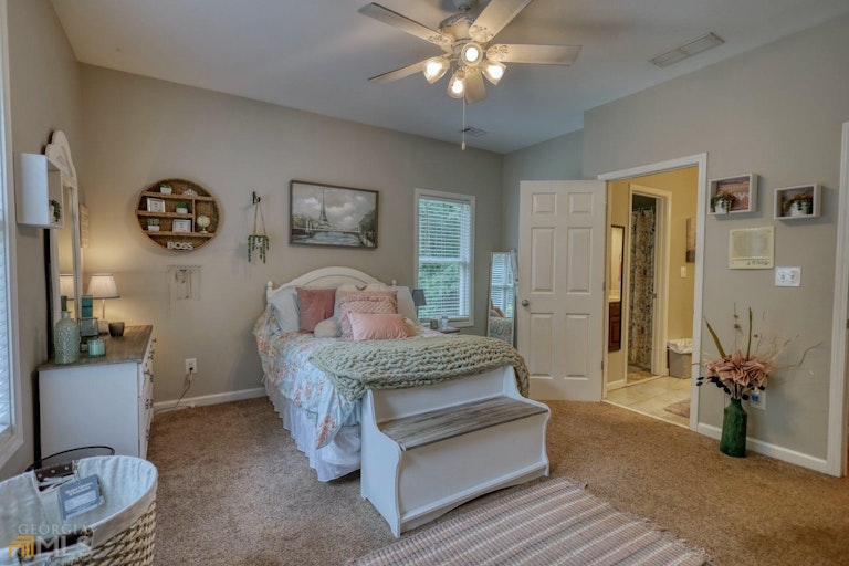 Photo 31 of 50 - 235 Newton Ridge Dr, Covington, GA 30014
