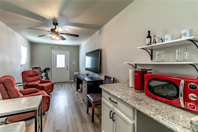 Photo 25 of 27 - 603 Coyle St, Garland, TX 75040