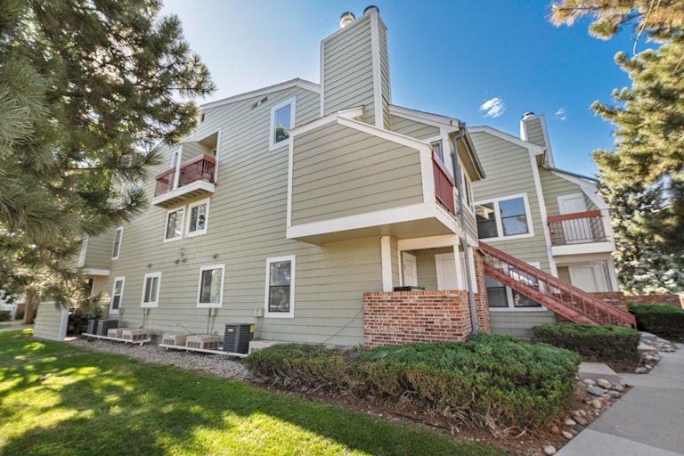 Photo 1 of 13 - 919 S Dawson Way #11, Aurora, CO 80012
