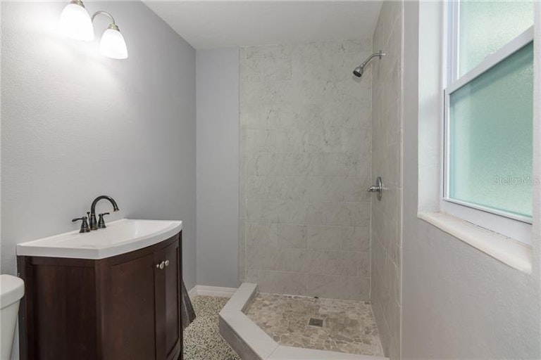 Photo 12 of 15 - 5320 Eggleston Ave, Orlando, FL 32810