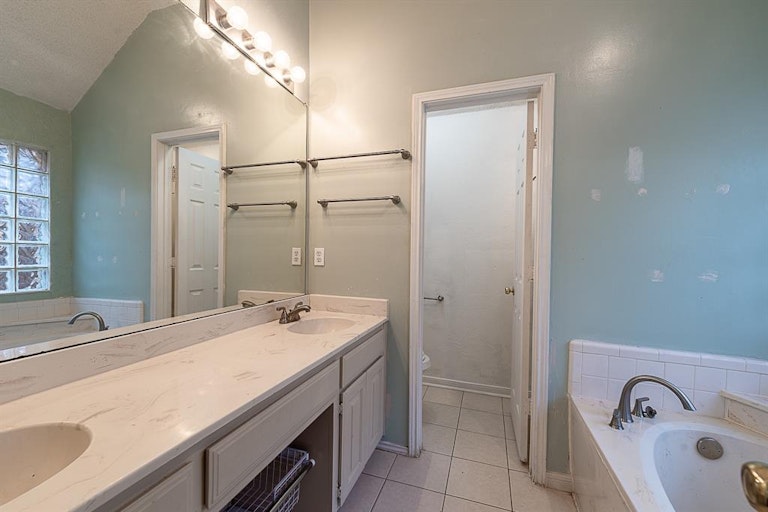 Photo 8 of 23 - 913 Haverstraw Pl, Mesquite, TX 75149