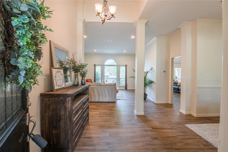 Photo 5 of 36 - 1225 Trail Ridge Dr, Keller, TX 76248