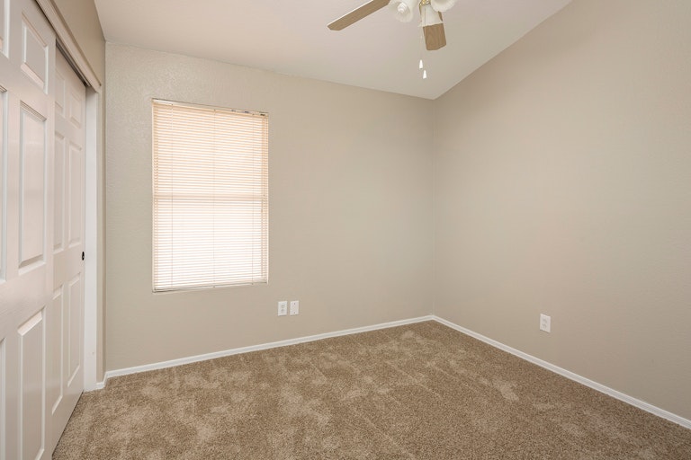 Photo 19 of 24 - 8920 W Davis Rd, Peoria, AZ 85382