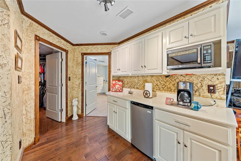 Photo 20 of 40 - 217 Dowdy Rd, McKinney, TX 75069