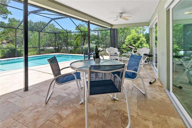 Photo 2 of 50 - 2982 Enisgrove Dr, Palm Harbor, FL 34683