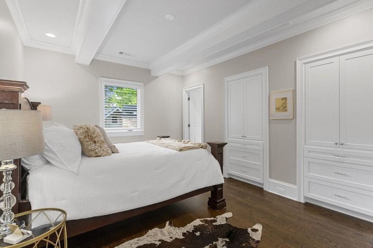 Photo 36 of 77 - 4268 Woodland Brook Dr SE, Atlanta, GA 30339