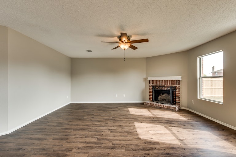 Photo 16 of 29 - 2810 Bissell Way, Wylie, TX 75098