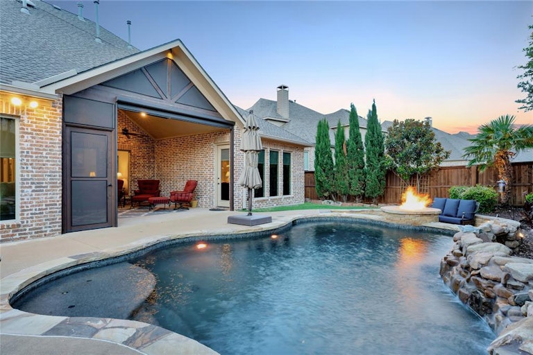 Photo 29 of 35 - 7571 Orchard Hill Ln, Frisco, TX 75035