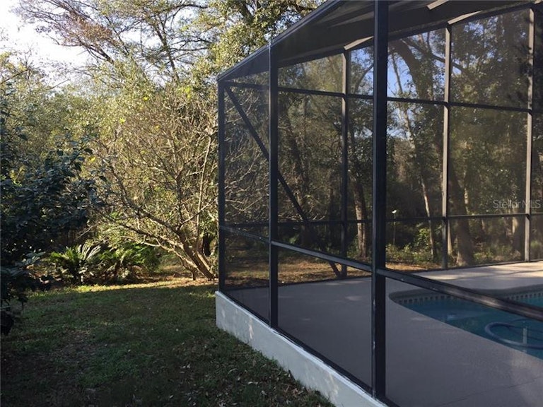 Photo 18 of 24 - 618 First Ave, Lady Lake, FL 32159