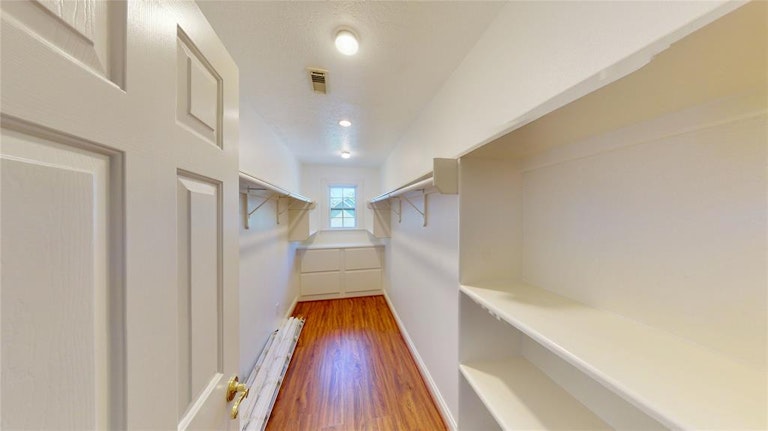 Photo 22 of 39 - 11306 Cedarwood Dr, Humble, TX 77338