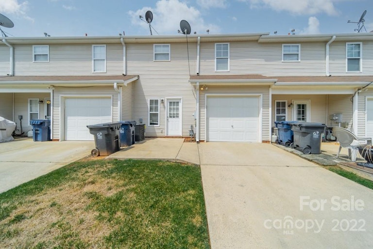 Photo 29 of 33 - 17360 Villanova Rd, Huntersville, NC 28078