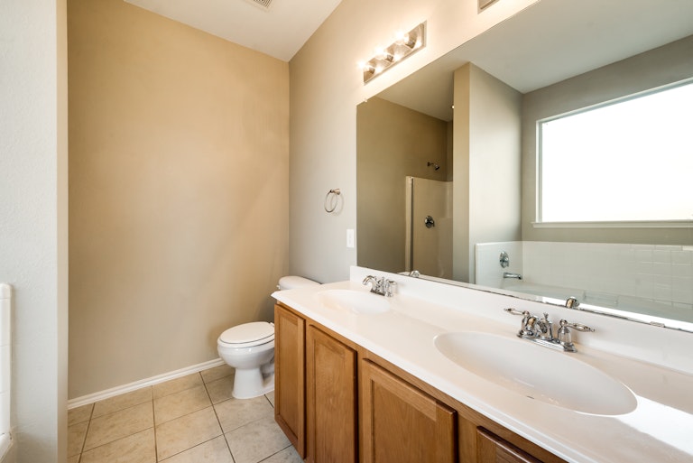 Photo 23 of 26 - 3412 Replay Ln, Little Elm, TX 75068