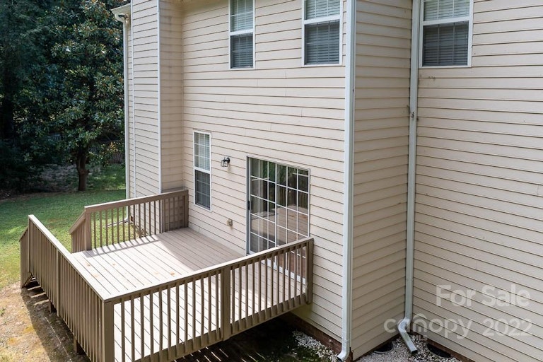 Photo 11 of 37 - 14200 Queens Carriage Pl, Charlotte, NC 28278