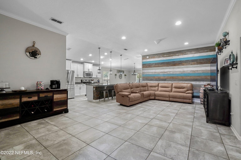 Photo 8 of 28 - 181 River Dee Dr, Saint Johns, FL 32259