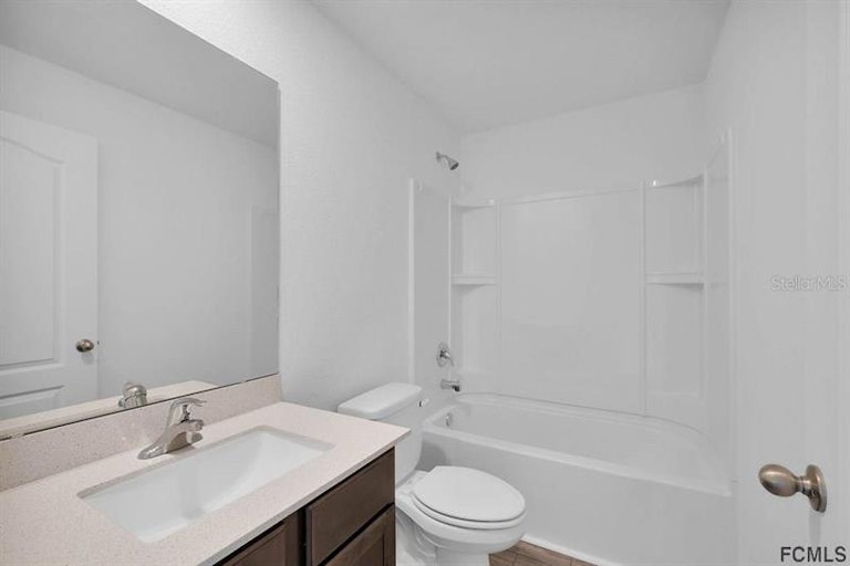 Photo 8 of 9 - 5 Poindexter Ln, Palm Coast, FL 32164