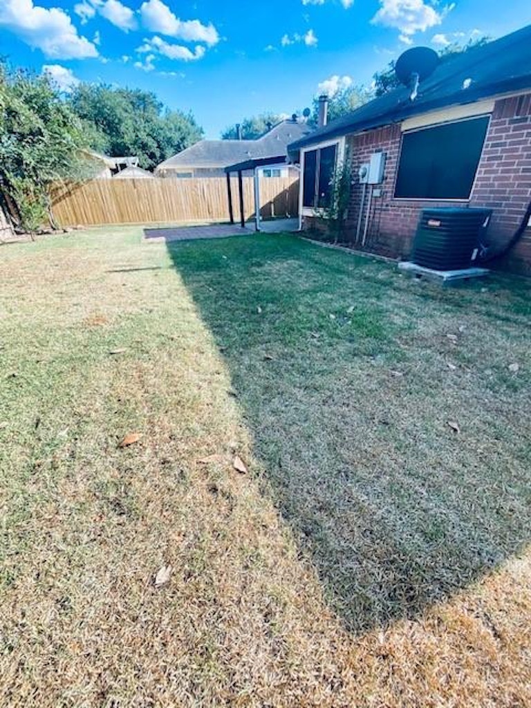 Photo 35 of 36 - 6126 Nancet Dr, Houston, TX 77041